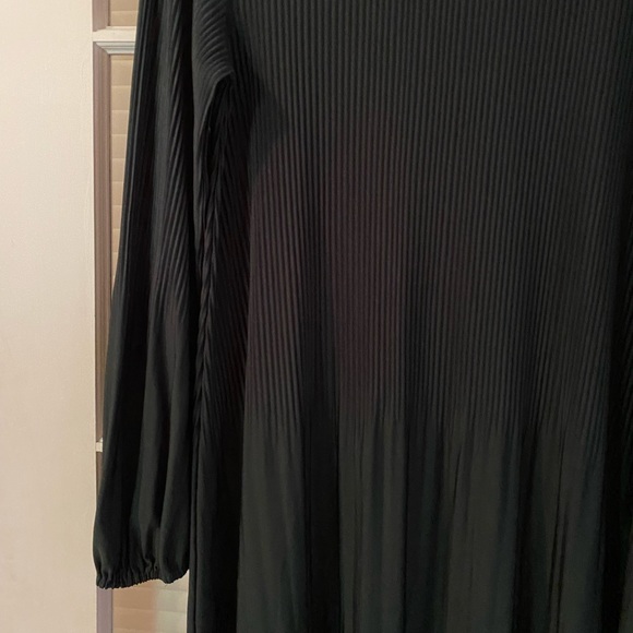 Dark green dress - Picture 3 of 3